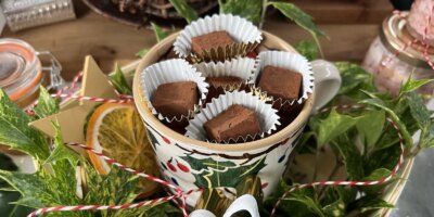 Comment bien cuisiner à Noël : truffes au chocolat et au caramel brûlé