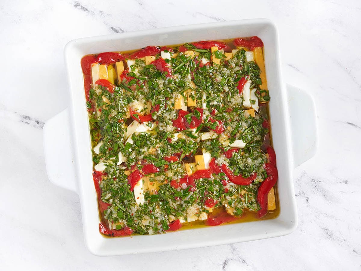 Finished marinated cheese after marinating.