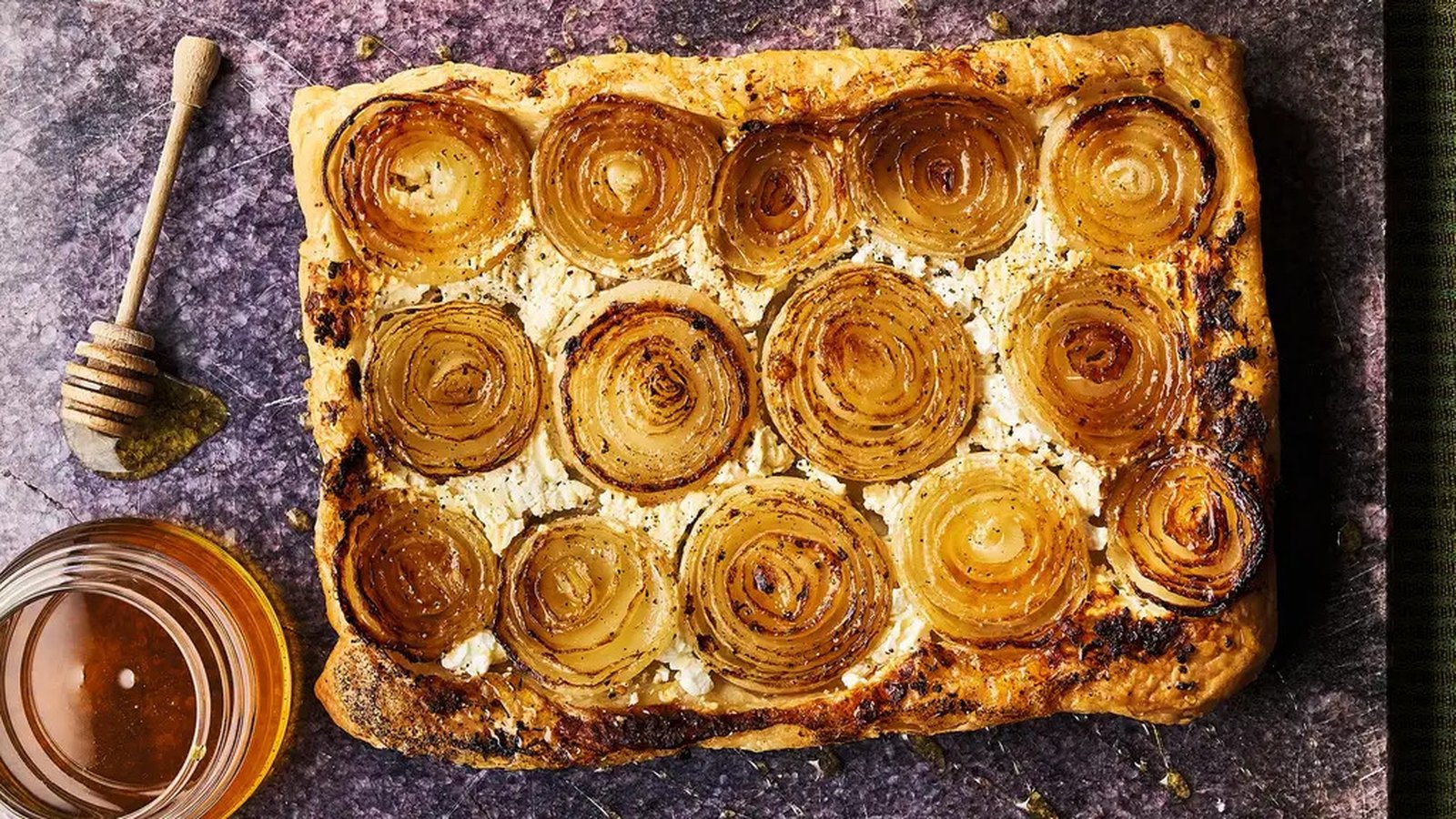 Tarte au chèvre et à l'oignon de Nadiya Hussain
