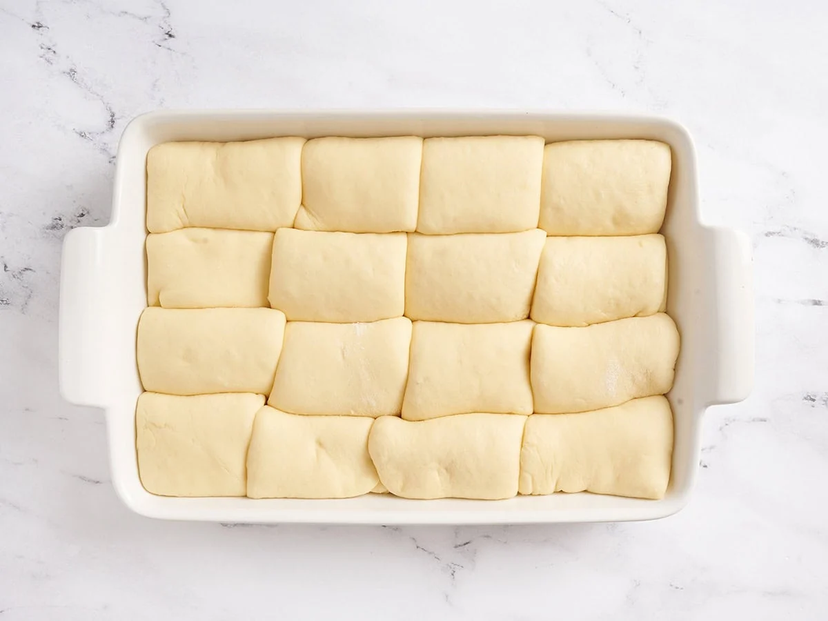 Pâte levée prête à cuire. 