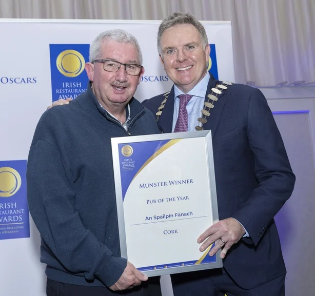 gagnant du pub de l'année