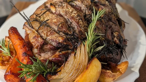 Agneau grillé et légumes