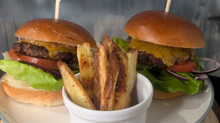 Les cheeseburgers écrasés de Sarah Butler