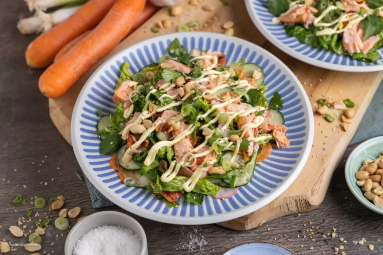 Salade Banh Mi au saumon | estival, frais et délicieux