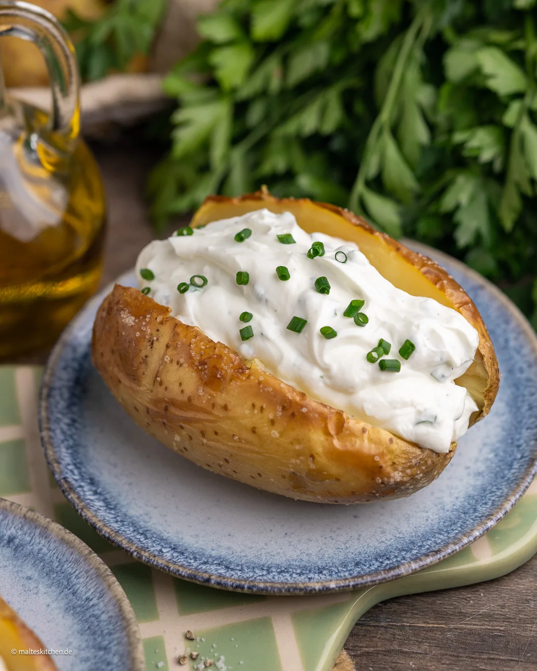 Pommes de terre au four avec fromage blanc aux herbes