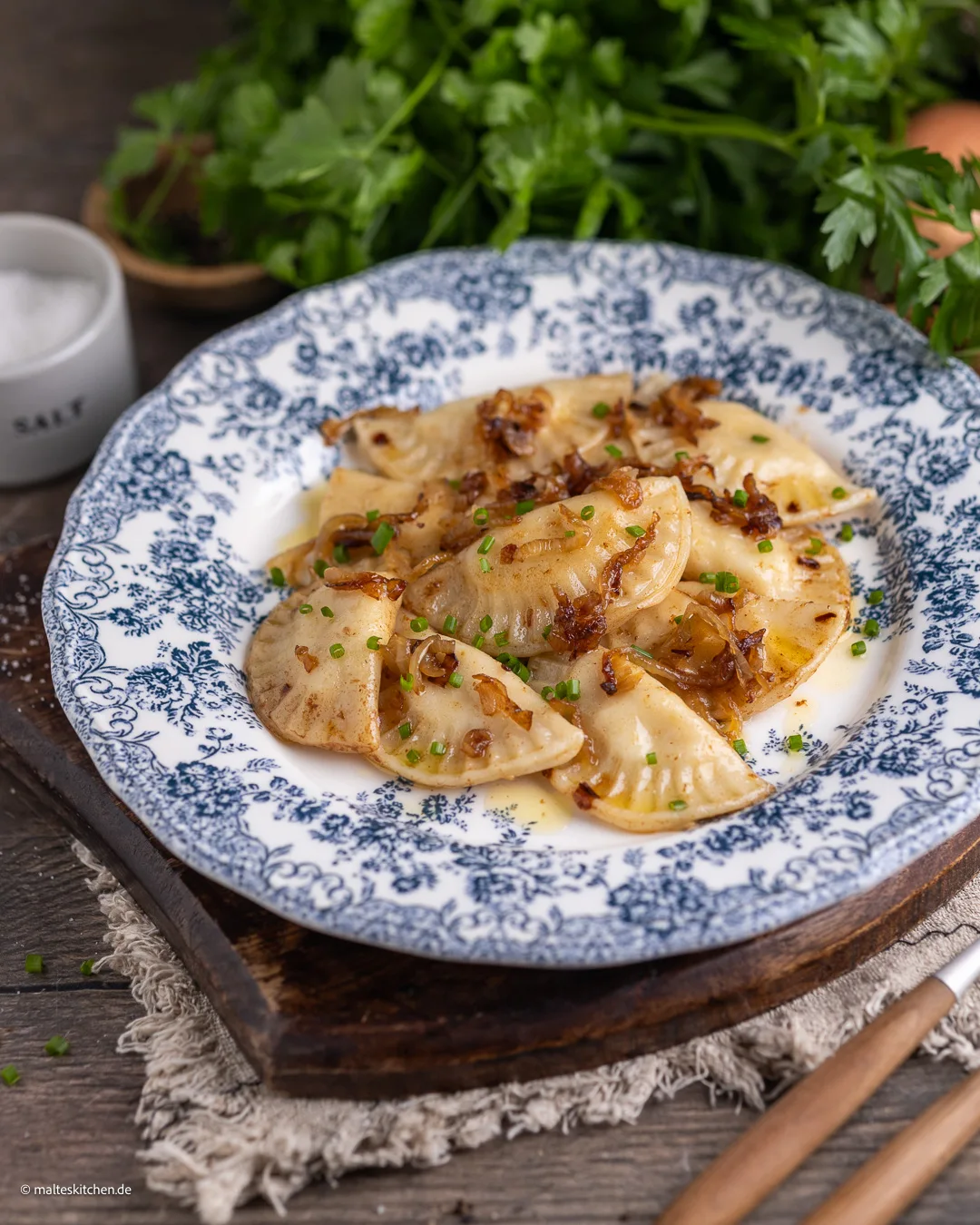 Pierogies de grand-mère fourrés aux pommes de terre : Pierogi ruskie
