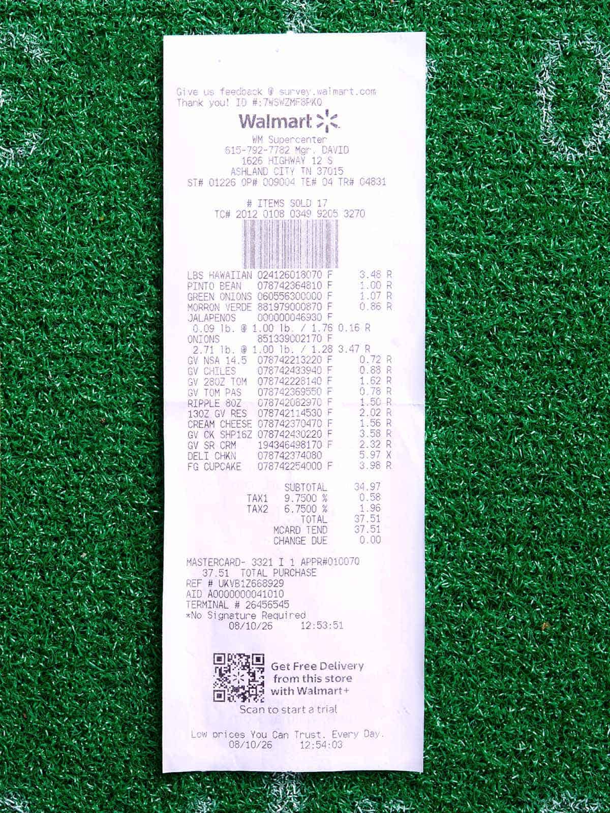 Vue aérienne d'un reçu Walmart pour une journée de match.