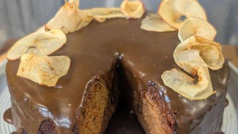 Le gâteau aux pommes et au caramel d'Eunice Power
