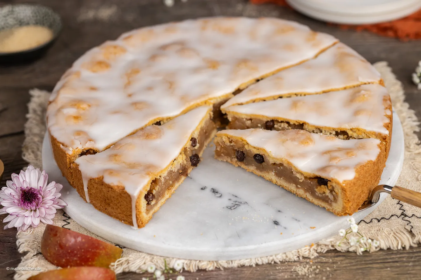 Tarte aux pommes couverte de grand-mère Friedchen