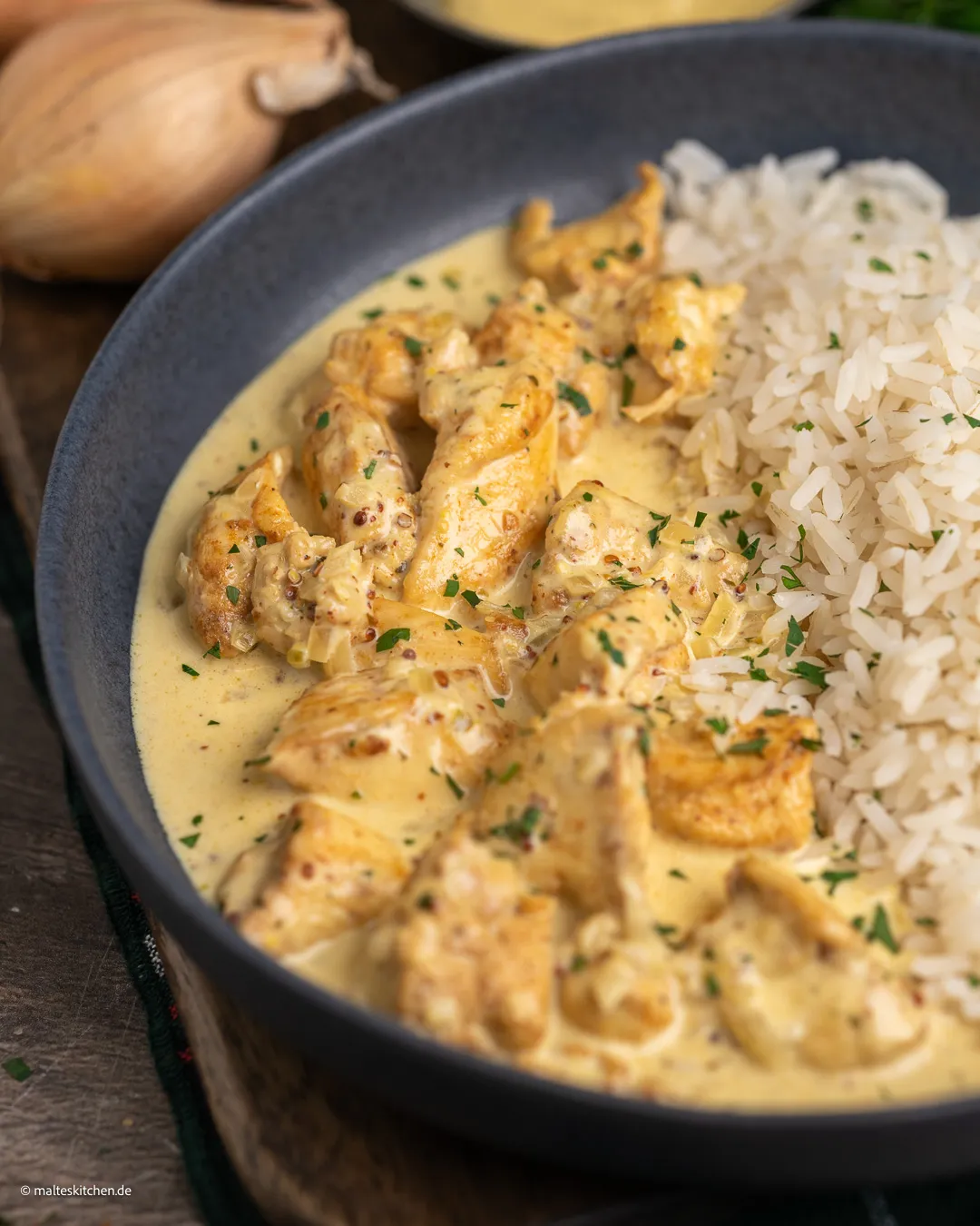 Filet de poitrine de poulet à la sauce crémeuse