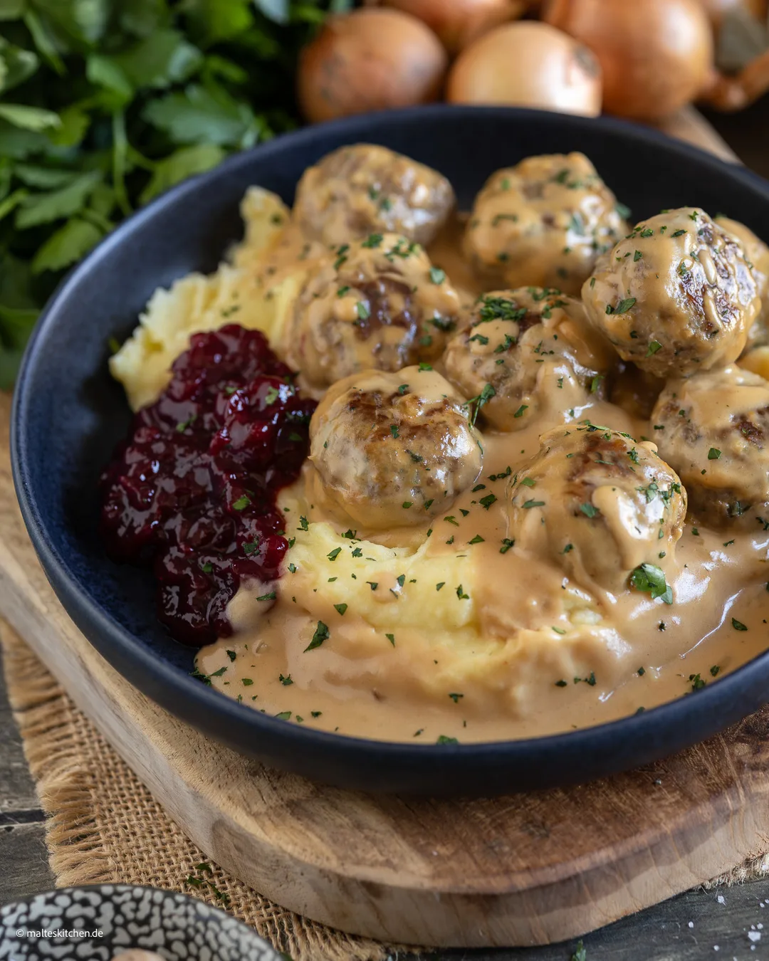 Köttbullar - Boulettes de viande suédoises à la crème.